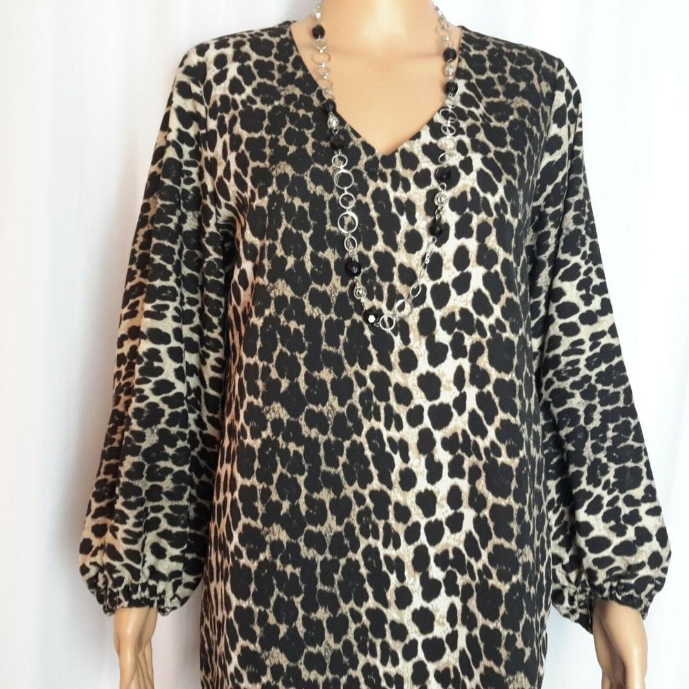 Belongsci NWT? Leopard Print Blouse Size M